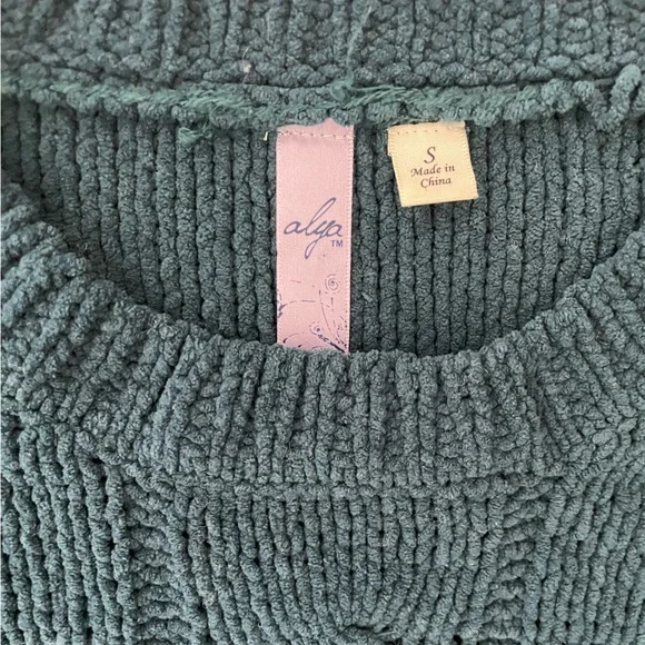 Women's Sweater Bundle - Size Small - Picture 5 of 11